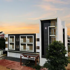 https://lexus-inn.mysorehotels.org