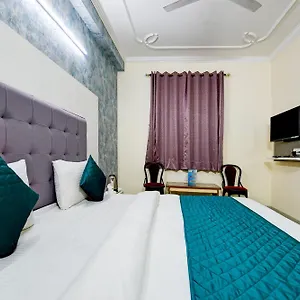 Guest house In Bb - Mayank Plaza-near Igi Airport Terminal-3, New Delhi