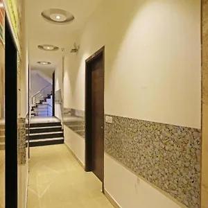 Hotel Urban Luxury, New Delhi